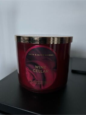 Bath and Body Works Wine Cellar 3 wick candle